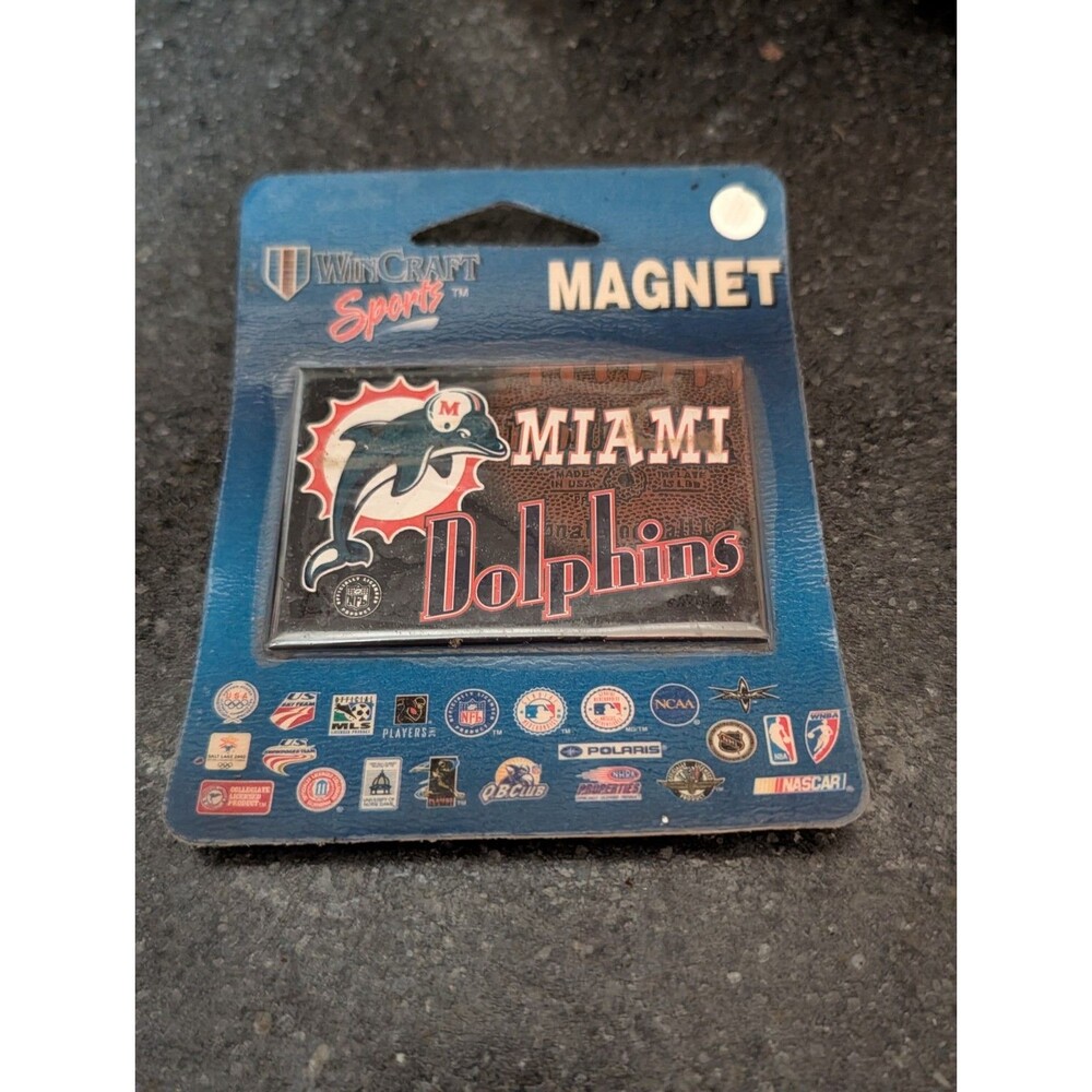Vintage 2000 WinCraft Miami Dolphins NFL Football Magnet New in Package